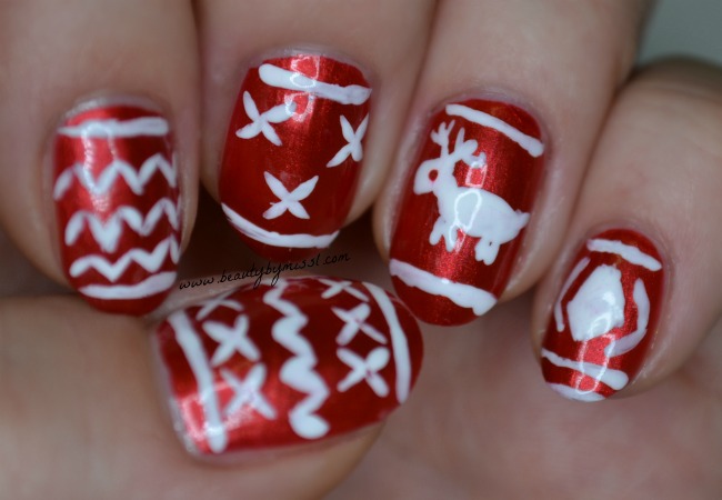 Ugly sweater nails