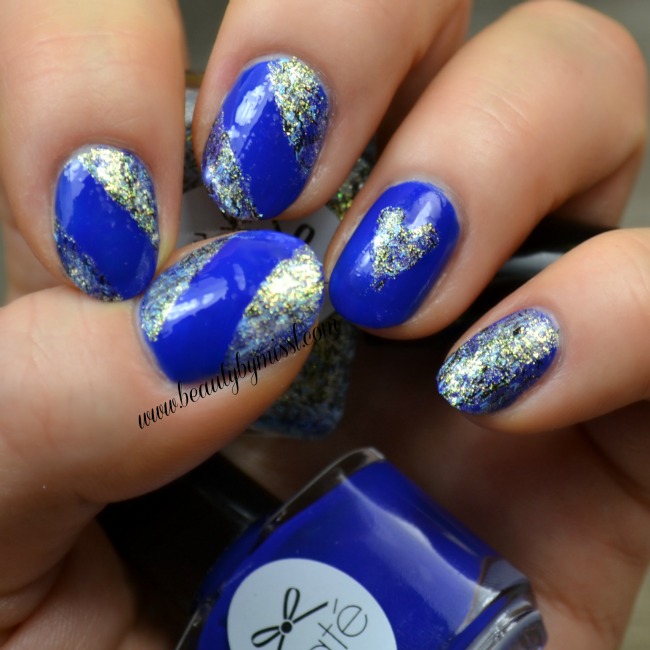 Blue glitter nails for the weekend