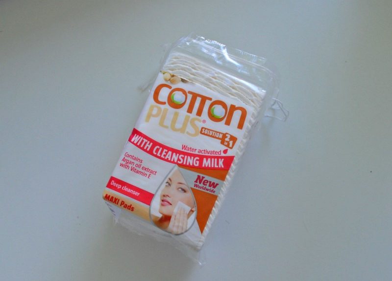 Cotton Plus Solution 2in1 makeup removal pads