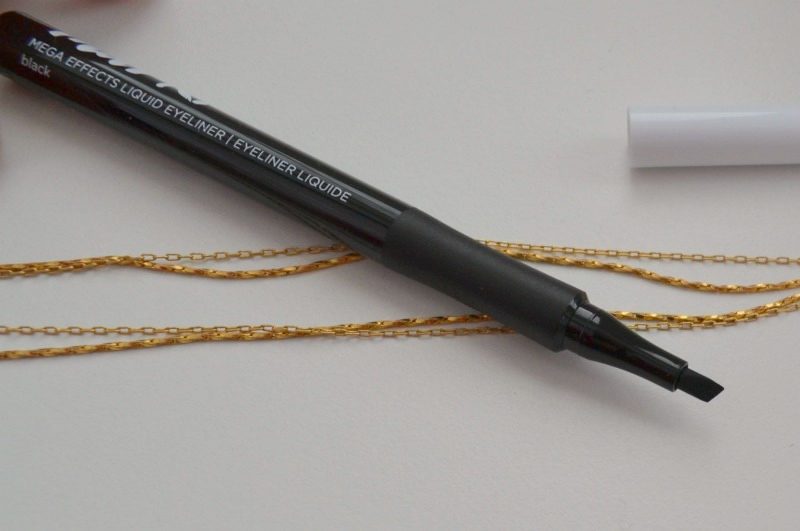 Avon Mark. Mega Effects Liquid Eyeliner in Black swatches and review