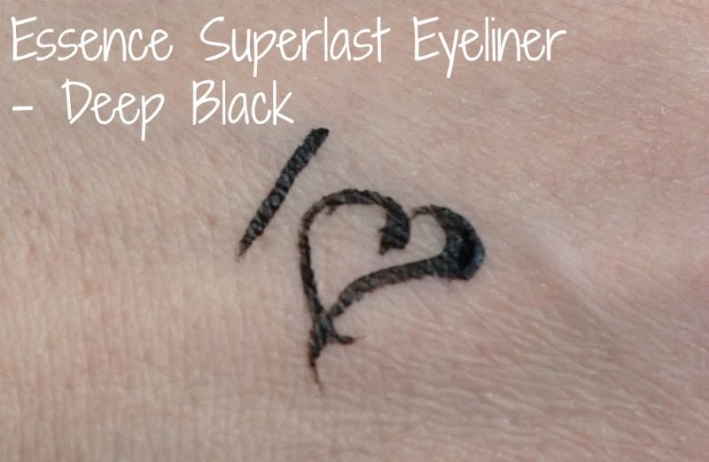 Essence Superlast Eyeliner in Deep Black swatch. Eesti ilublogi