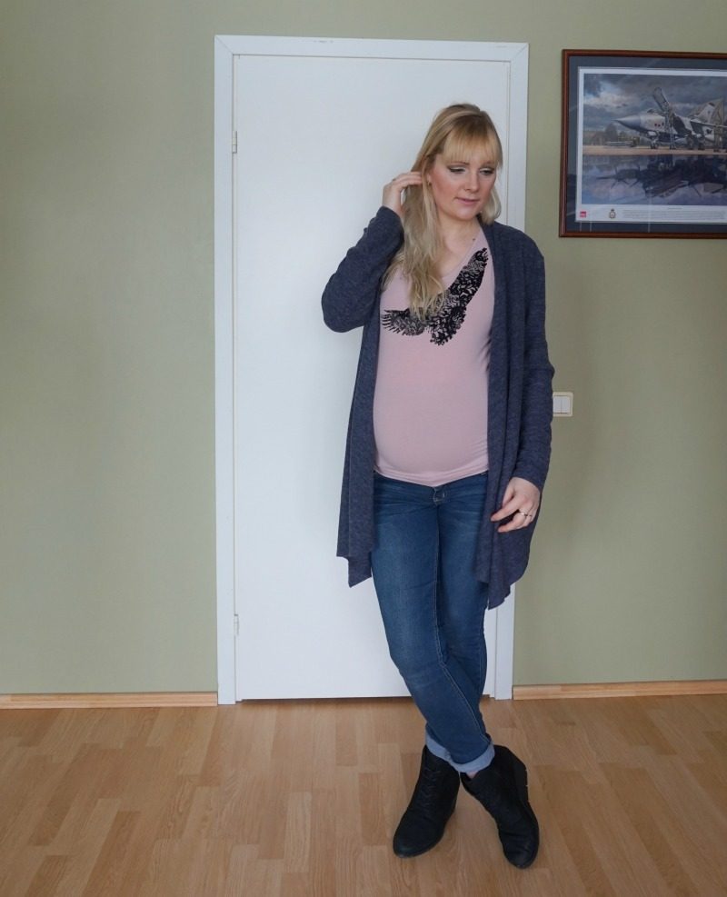 casual maternity outfit Mamalicious Esprit Ecco HM