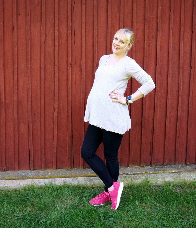 maternity outfit feat H&M Free People Puma