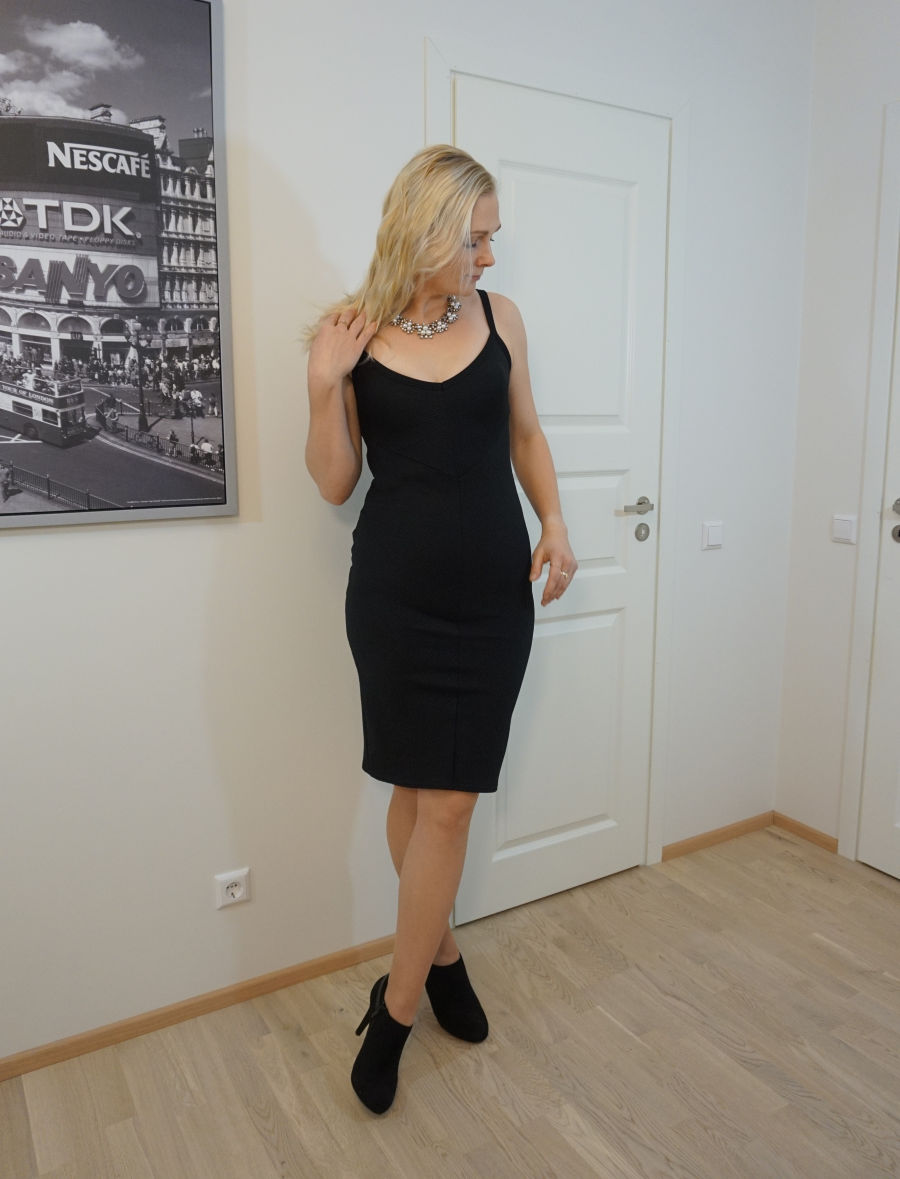 bodycon dress with ankle boots