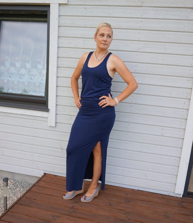 navy blue maxi dress and striped wedges